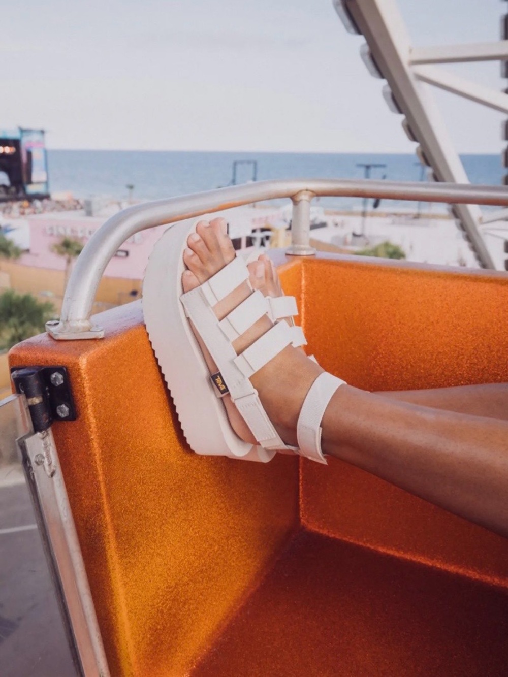 NWT Teva Mevia flat form ivory sandals